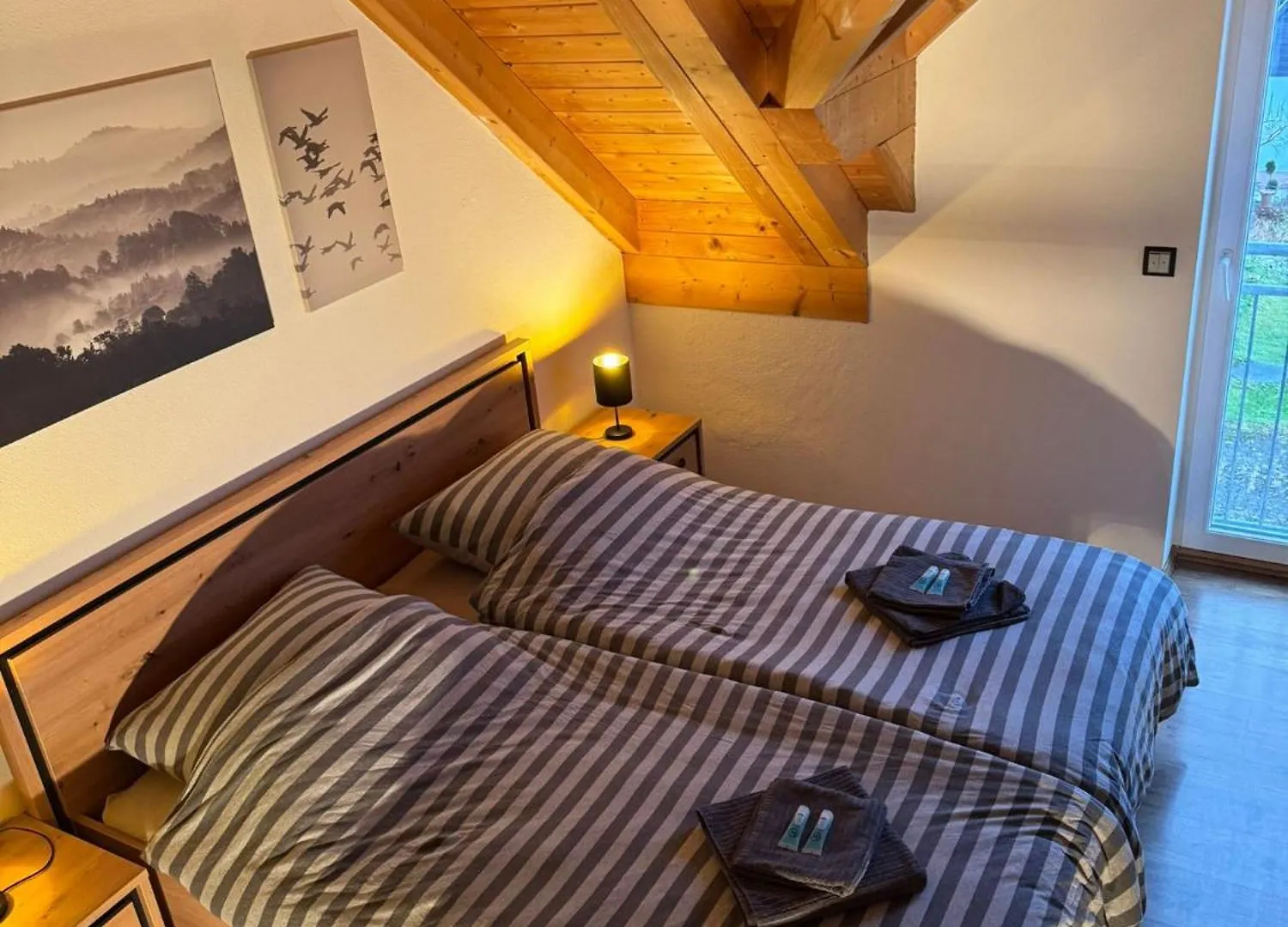 Apartment 5-Seen-Loft Mit 6-8 Schlafplaetzen, Ferienwohnung Naehe Ammersee, Neu Eingerichtet Kottgeisering