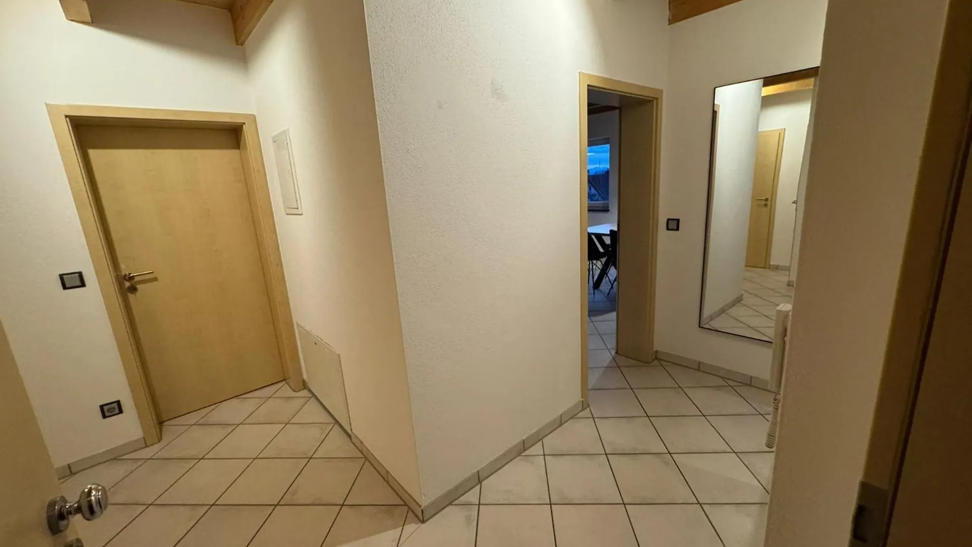 5-Seen-Loft Mit 6-8 Schlafplaetzen, Ferienwohnung Naehe Ammersee, Neu Eingerichtet Kottgeisering Apartment