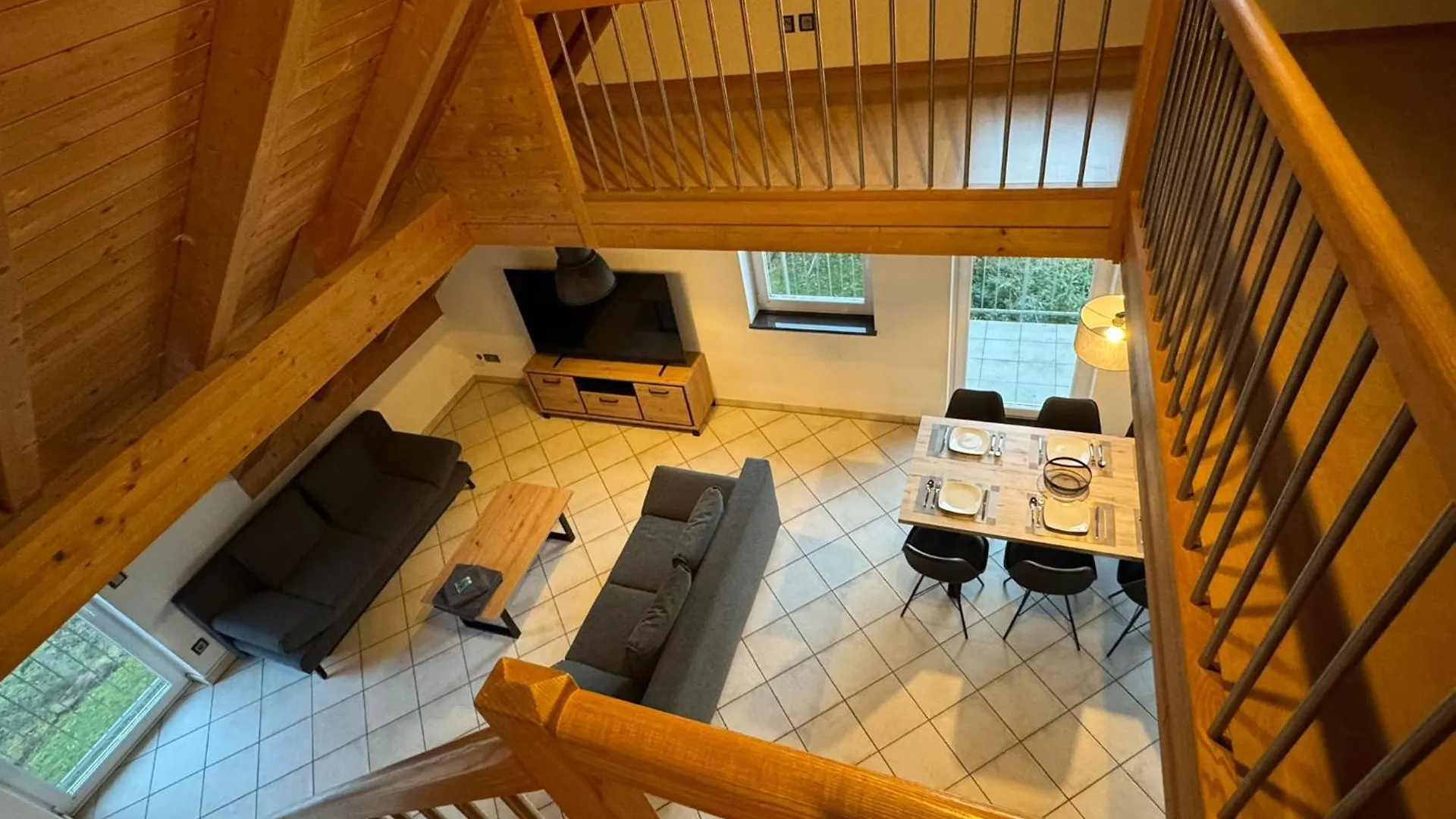 5-Seen-Loft Mit 6-8 Schlafplaetzen, Ferienwohnung Naehe Ammersee, Neu Eingerichtet Kottgeisering Germany