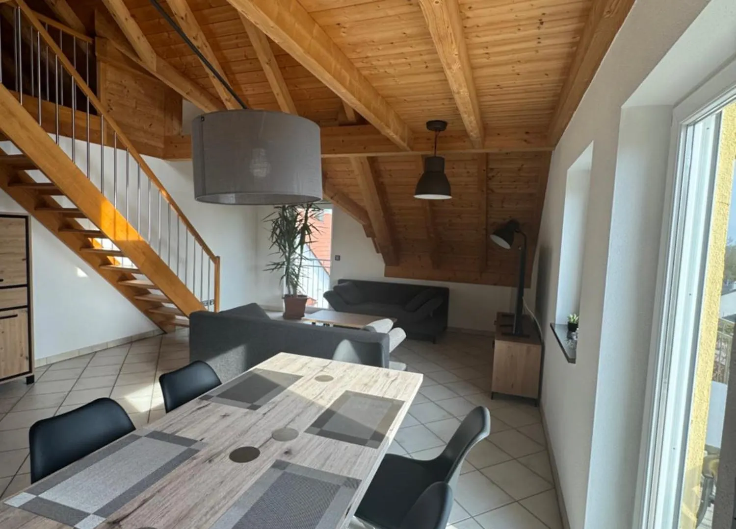 Apartment 5-Seen-Loft Mit 6-8 Schlafplaetzen, Ferienwohnung Naehe Ammersee, Neu Eingerichtet Kottgeisering Germany