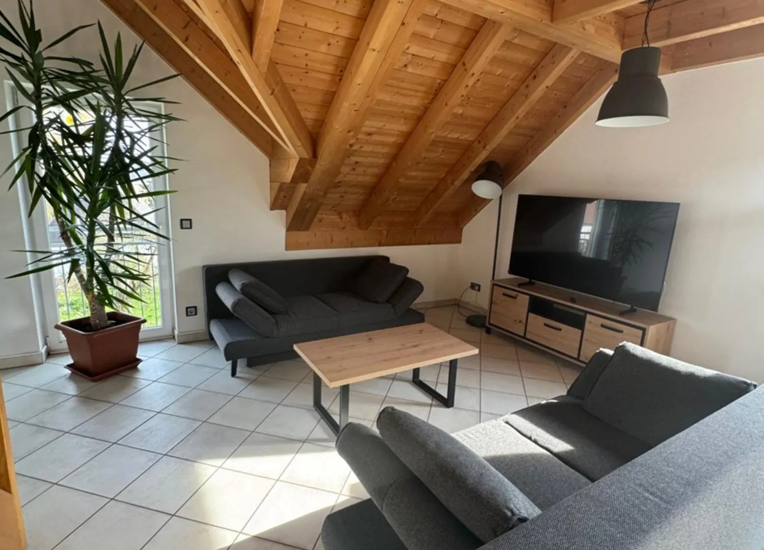 5-Seen-Loft Mit 6-8 Schlafplaetzen, Ferienwohnung Naehe Ammersee, Neu Eingerichtet Kottgeisering 0*,